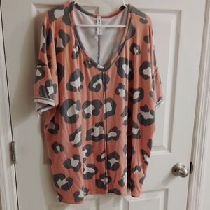 Leopard Print V-Neck Top